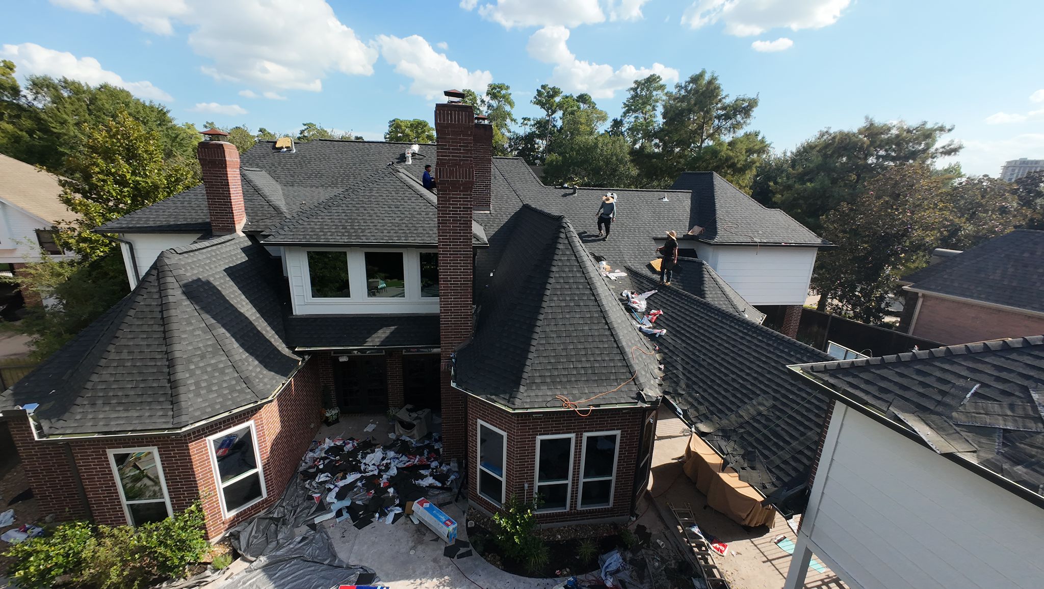 A Houston HOA community roof covered by Urena Roofing Contractor